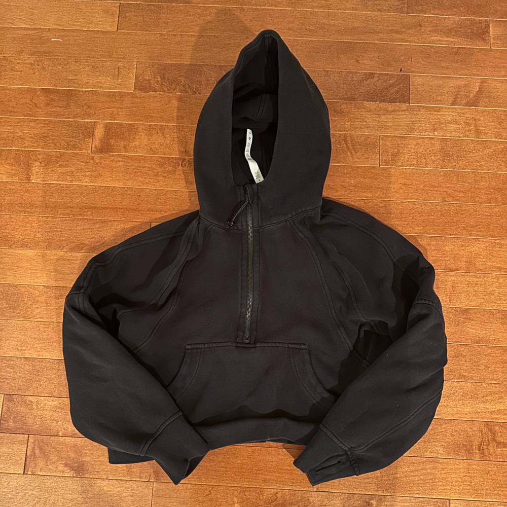 LULULEMON black scuba